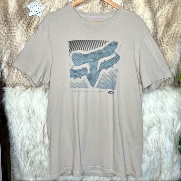 Fox Other - Fox Short Sleeve Graphic T-Shirt